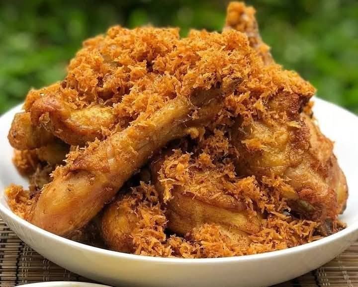 Ayam Goreng Serundeng
